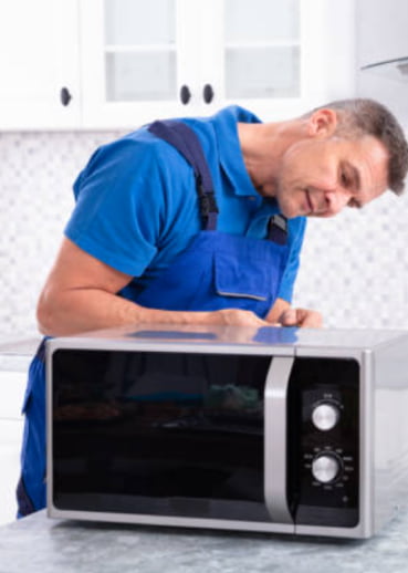 Common Microwave Problems and How to Fix Them: A Guide by FastAid 3 img3 9 63e293f18917258c48e31e4befbb4130
